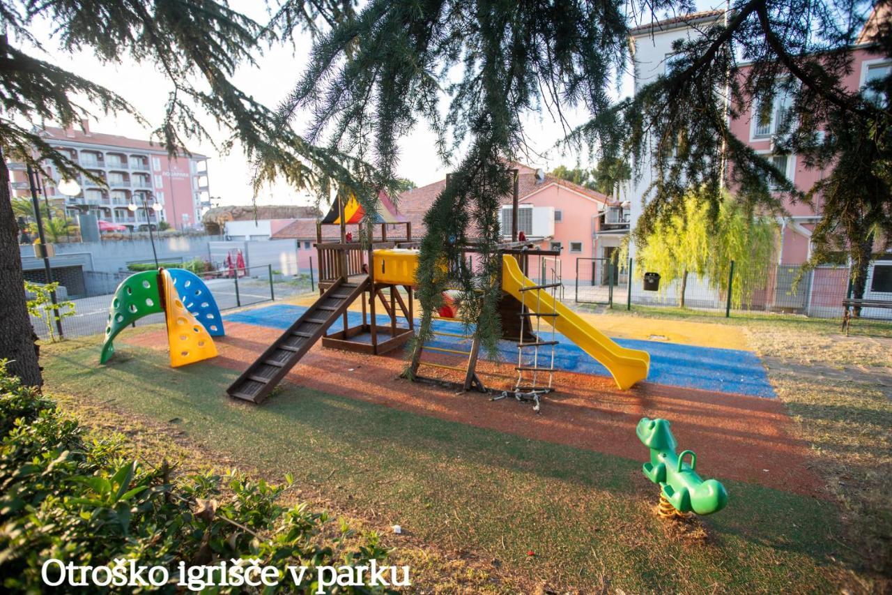 Apartma Zusterna Za Bazenom Koper Buitenkant foto